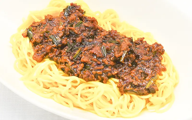 ジャージャー麺