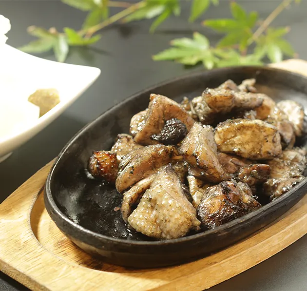 地鶏の炭火焼